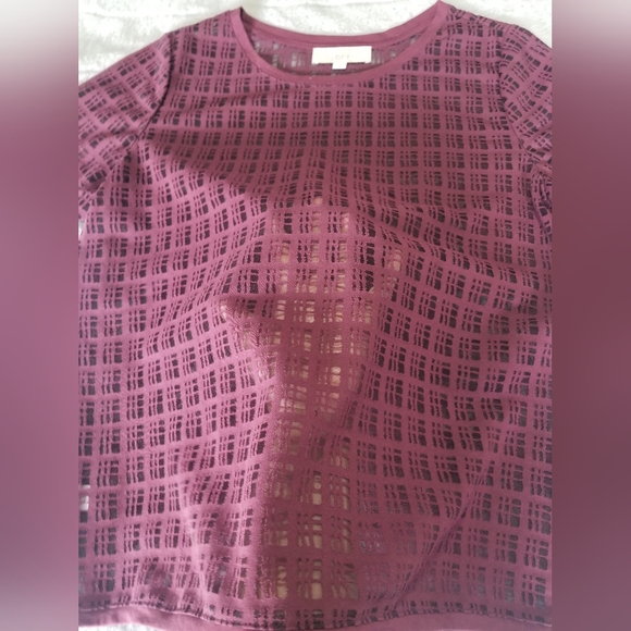 LOFT Burgandy Short Sleeve Shirt Size L - Picture 3 of 5